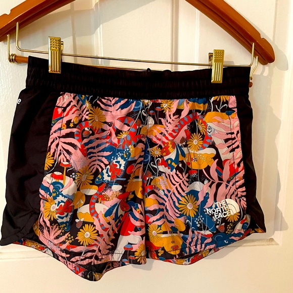 The NorthFace Hydrenaline XS women -excellent condition-smoke/pet free home - Picture 1 of 4